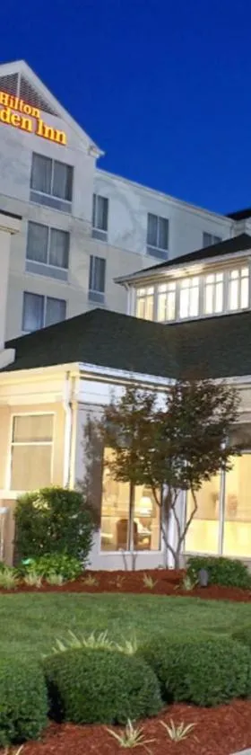 夏洛特北希尔顿花园酒店，位于夏洛特的酒店