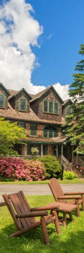 Hotel Mountain Brook，位于Tannersville的酒店