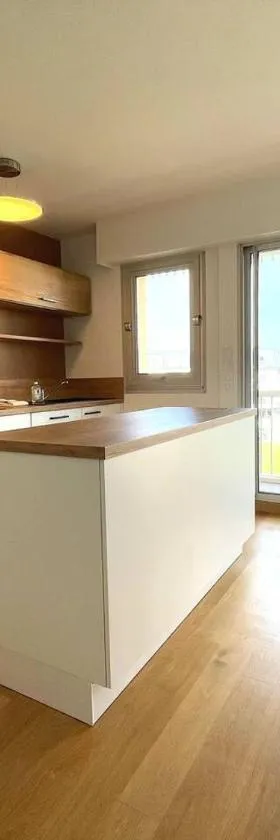 Appartement Port Le Pouliguen，位于勒宝利古恩的酒店