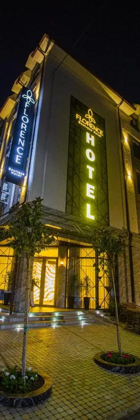 Florence Boutique Hotel by Hotel Pro group，位于Yakkasaray的酒店