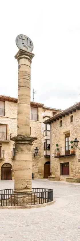Hotel Villa de Cretas，位于Cretas的酒店