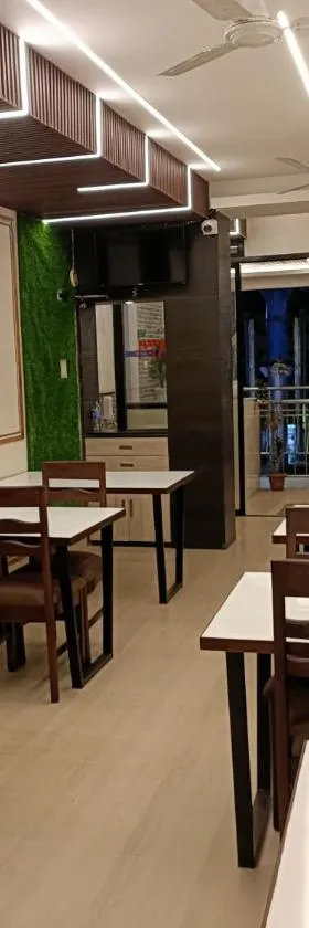 Hotel Satyam，位于Jaigaon的酒店