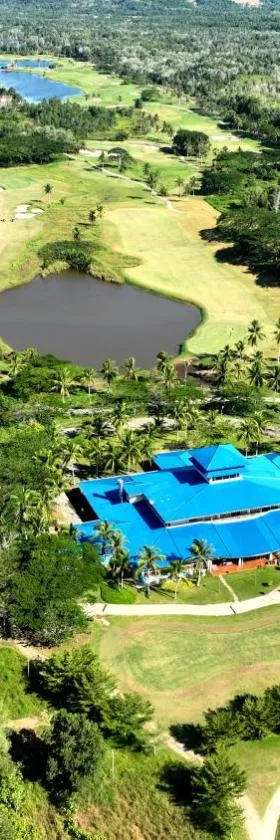 Artitaya Borneo Golf & Resort，位于Membakut的酒店
