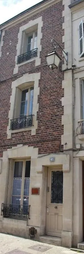 Magny en Vexin : Maison meublée，位于弗克桑地区马尼的酒店