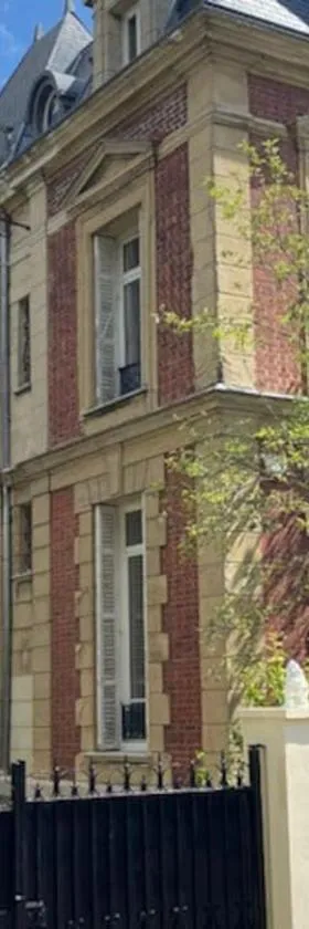 Bed & Breakfast à 20mn direct St Lazare en Train，位于萨诺思的酒店