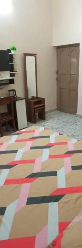Dey Niwas，位于Dam Dam的酒店