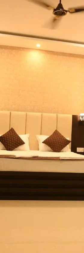 Hotel Tripti-Biswanath Chariali，位于Bishnāth的酒店