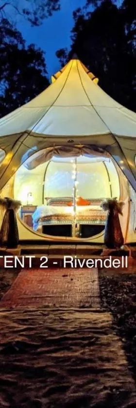 Eversprings Glamping，位于Mount Helena的酒店