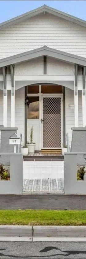 Three Bedrooms Hermay Cottage，位于Invermay的酒店
