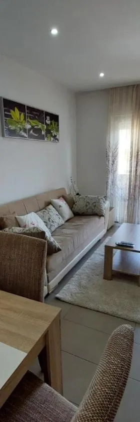 HELA Lux apartment，位于Modriča的酒店