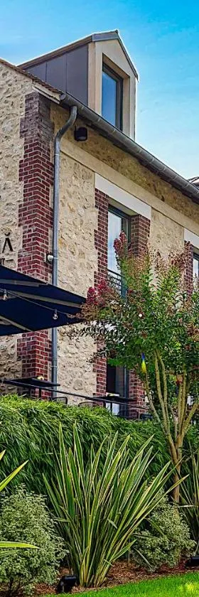Amicitia - Hôtel & Restaurant，位于利勒阿当的酒店