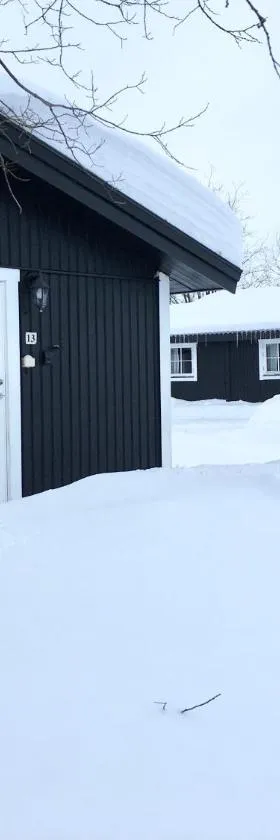 Hyttgårdens stugby i Huså, Åre kommun，位于Järpen的酒店
