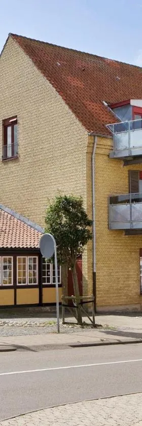 Hotel Hundested，位于韩德斯泰德的酒店
