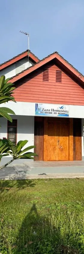 Dzanz Homestay，位于Kampong Pengkalan Maras的酒店