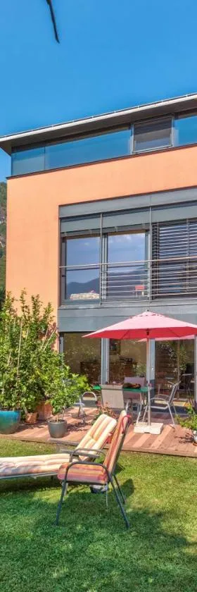 Casa Oliver, tra la Calanca e i castelli di Bellinzona，位于Grono的酒店