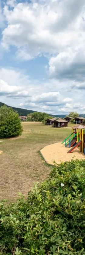 Camping Les Vosges du Nord，位于Oberbronn的酒店