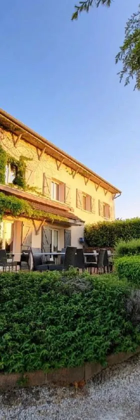 Hôtel Parc Adélie - Logis Hôtels，位于蒙塔尼莱丝比欧尼的酒店