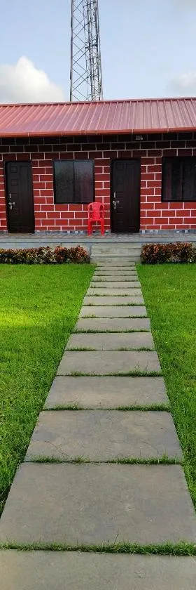 DANDELI CROCODILE EDGE HOME STAY，位于丹德利的酒店
