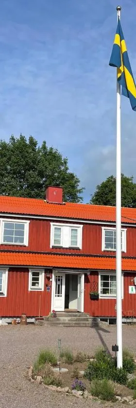 Sjökaptensgården Bed & Breakfast，位于Åsljunga的酒店