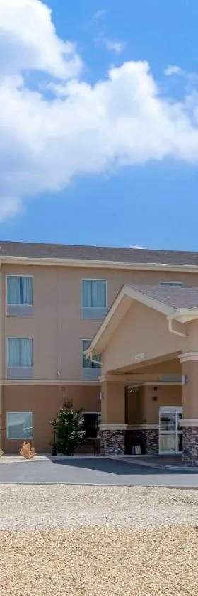 Quality Inn & Suites Carlsbad Caverns Area，位于卡尔斯巴德的酒店