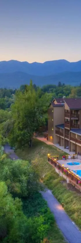 Whitefish Riverfront Hotel，位于白鱼镇的酒店