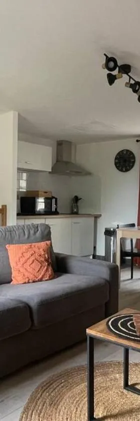 Gîte NO 9，位于讷沙托的酒店