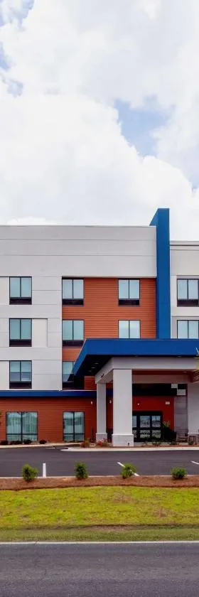 Hampton Inn Marianna I-10，位于玛丽安娜的酒店