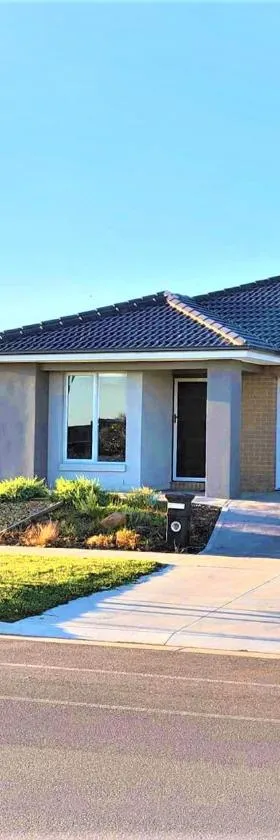 Lucas One 2-bedroom apartment NBN Pets，位于Cardigan的酒店