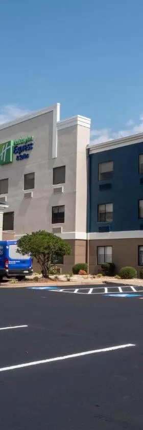 Holiday Inn Express & Suites Greenville Airport i85 by IHG，位于格里尔的酒店