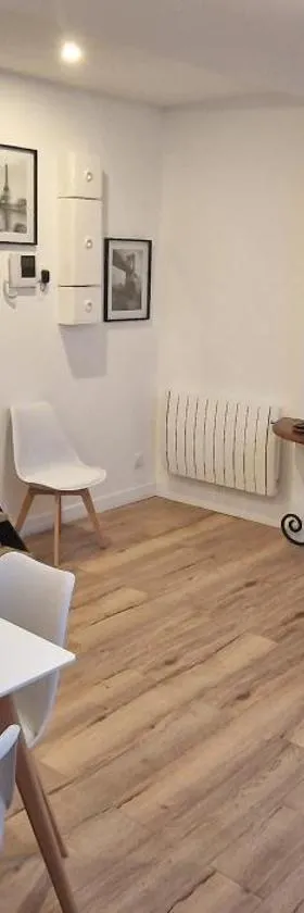 Appartement cosy près de Douai，位于Flers-en-Escrebieux的酒店