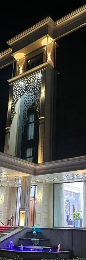 Royal Plaza，位于卡尔希的酒店