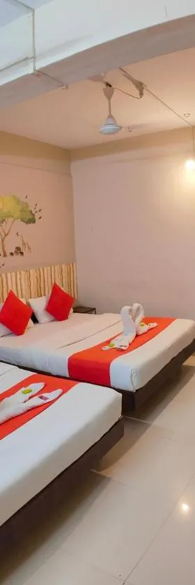 Hotel Nawanagar Residency，位于贾姆讷格尔的酒店