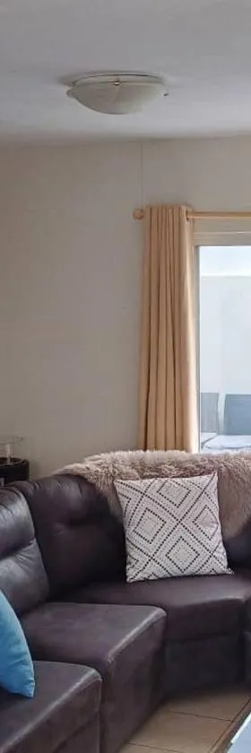 NJ WINDHOEK VILLA MANZi，位于温特和克的酒店