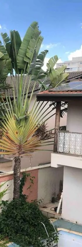 Quarto com varanda tipo Airbn b Vista Panorâmica Aberta Livre，位于亚美利加纳的酒店
