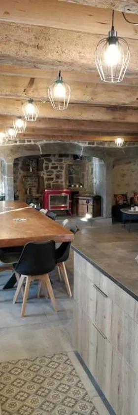 Location maison Bourboule，位于Murat-le-Quaire的酒店
