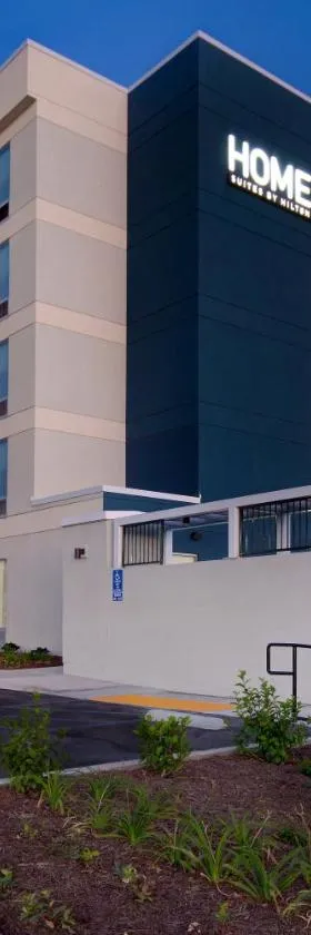 Home2 Suites By Hilton Garden Grove，位于加登格罗夫的酒店