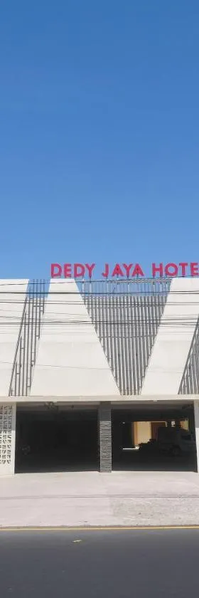 Urbanview Hotel Dedy Jaya Brebes，位于Brebes的酒店
