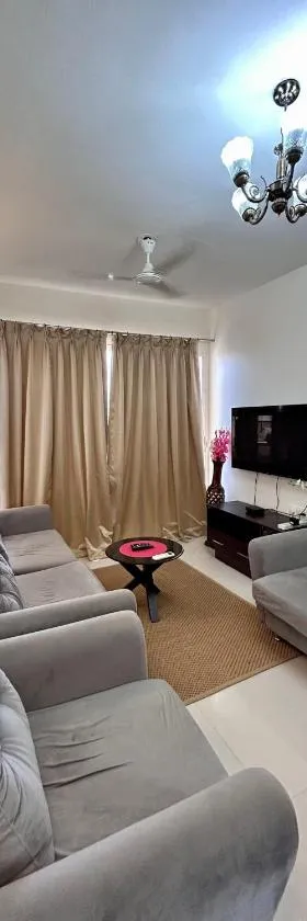 TATA Rio De Goa, Good Stay 2 BHK Pool View Premium Apartment, 805，位于达波林的酒店