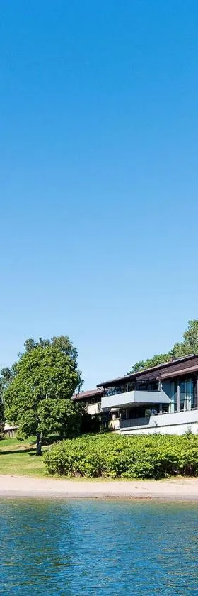 Skåvsjöholm, hotell & konferens，位于奥克什贝里亚的酒店