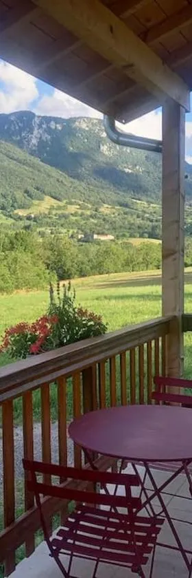 Gîte - La Maldina，位于Oriol-en-Royans的酒店