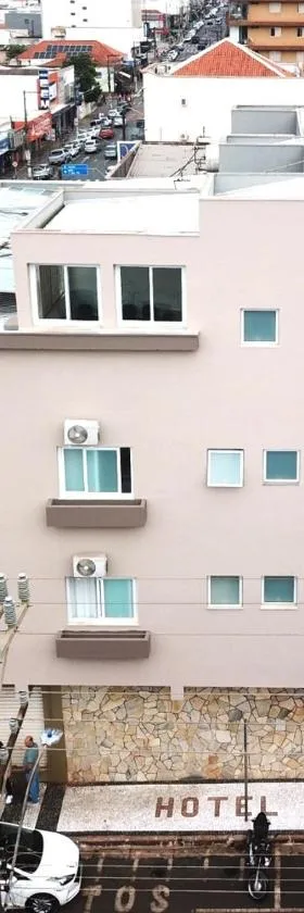 Alpha Ville Hotel，位于阿西斯的酒店