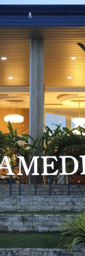 라메디 리조트 보홀 Ramede Resort Bohl，位于Danao的酒店