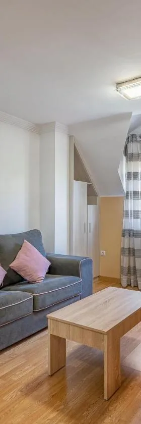 Apartamento ladera de Sierra Nevada，位于莫纳奇尔的酒店
