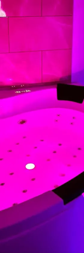 Modern SPA - Cosy & Chic - JACCUZI，位于Brunoy的酒店