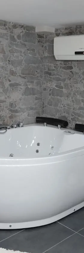 Estudio jacuzzi Luz de Jerez，位于赫雷斯-德拉弗龙特拉的酒店