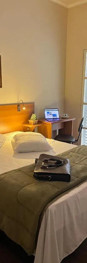 Hotel Elithi - O melhor custo benefício，位于伊塔佩瓦的酒店