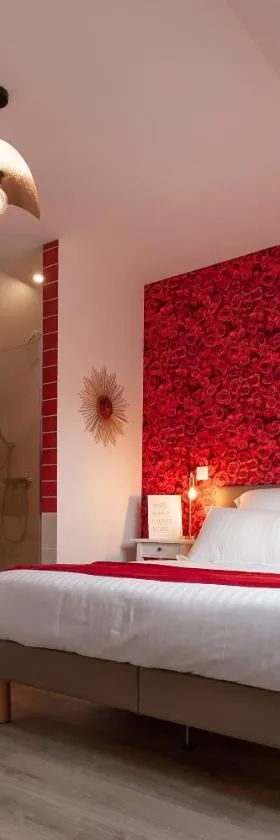 Les clés de la ferme - 4 chambres - proche La Loupe et Nogent-le-Rotrou - option SPA，位于Sablons-sur-Huisne的酒店