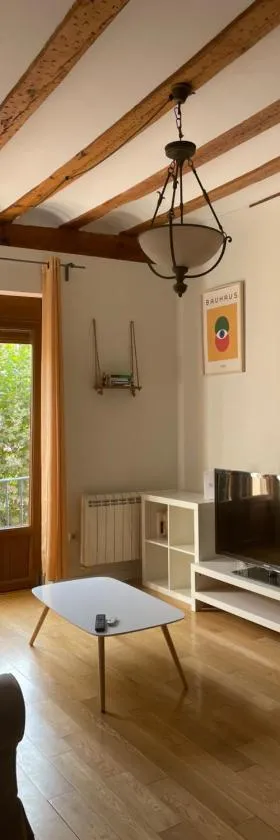 Encantador Piso en la Antigua Casa de Correos，位于莫利纳德亚拉贡的酒店