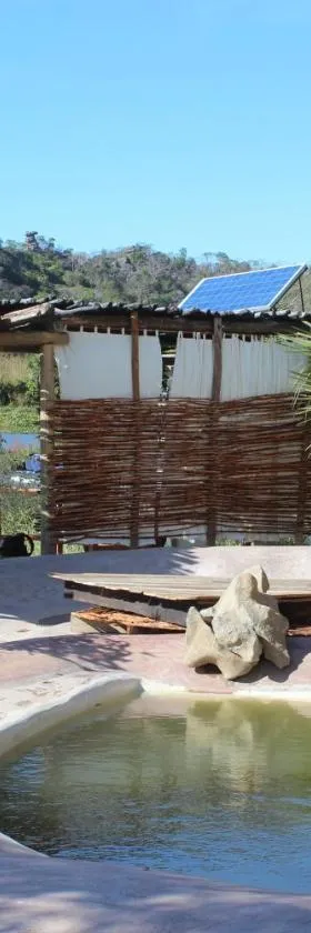 Iharana Bush Camp，位于Ambondromifehy的酒店