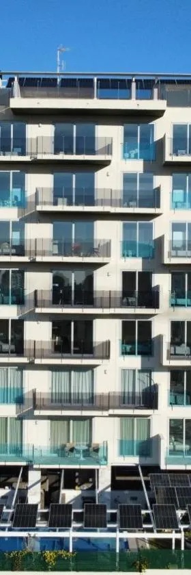 APARTAMENTOS OASIS DE LA CALA，位于菲内斯特拉特的酒店